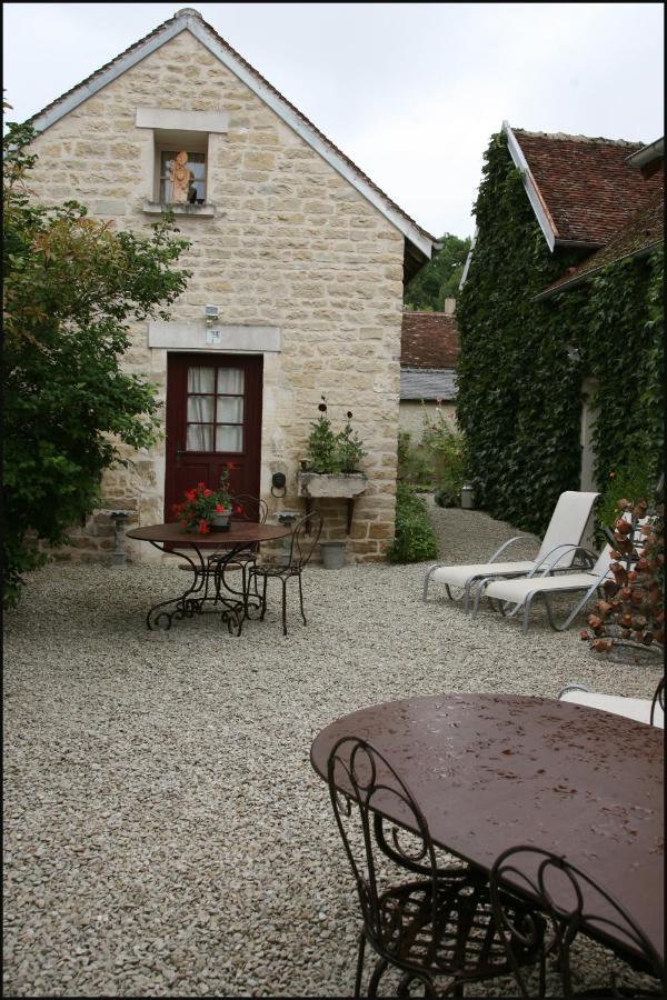 Chambres Et Table D'Hotes, Maisonnettes Individuelles Dans Propriete Privee Vézinnes Exteriör bild