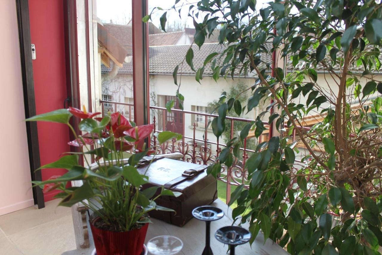 Chambres Et Table D'Hotes, Maisonnettes Individuelles Dans Propriete Privee Vézinnes Exteriör bild